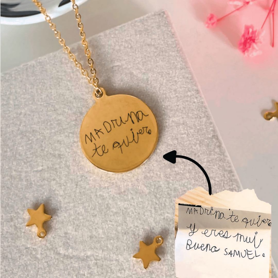 COLLAR CIRCULAR CON MANUSCRITO PERSONALIZADO