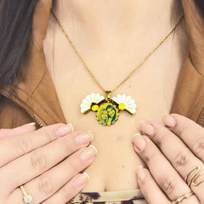 COLLAR DE GIRASOL CON RETRATO PERSONALIZADO