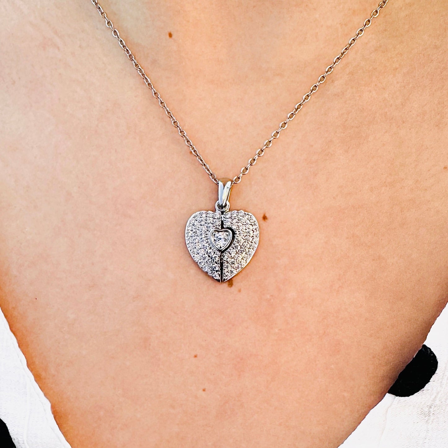 COLLAR DE CORAZON BRILLANTE CON RETRATO PERSONALIZADO